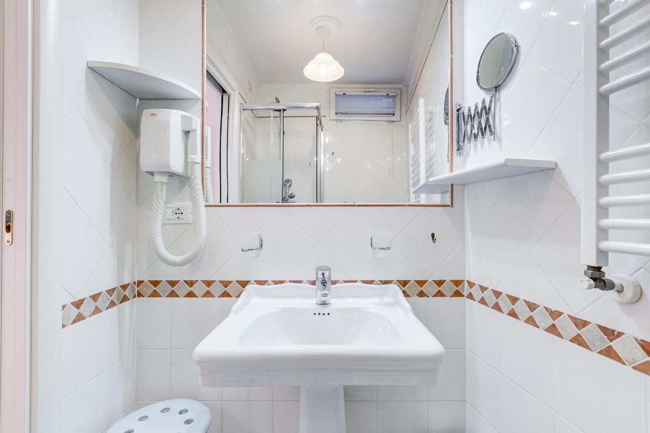 Trevi Fountain Modern Apartment Roma Exterior foto